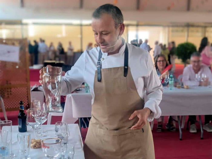 Roberto-Villalba-sumiller-de-vinos-y-cervezas7